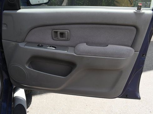 Used 2002 Toyota 4Runner SR5 AWD/4WD image 24