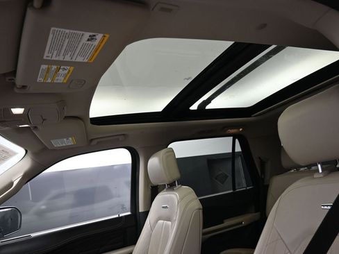 Used 2020 Ford Expedition Platinum AWD/4WD image 26