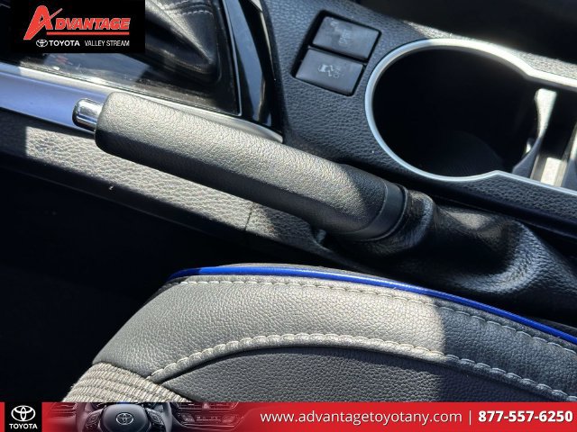 Used 2017 Toyota Corolla SE w/ Carpet Mat Package (TMS) FWD image 34