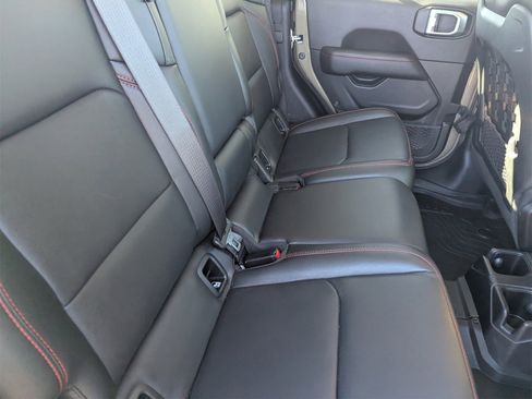 Used 2020 Jeep Gladiator Rubicon image 13