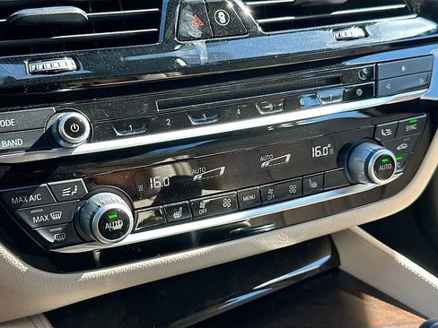 Used 2017 BMW 530i image 16