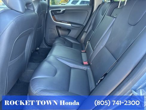Used 2017 Volvo XC60 T5 Inscription w/ Preferred Option Package image 17