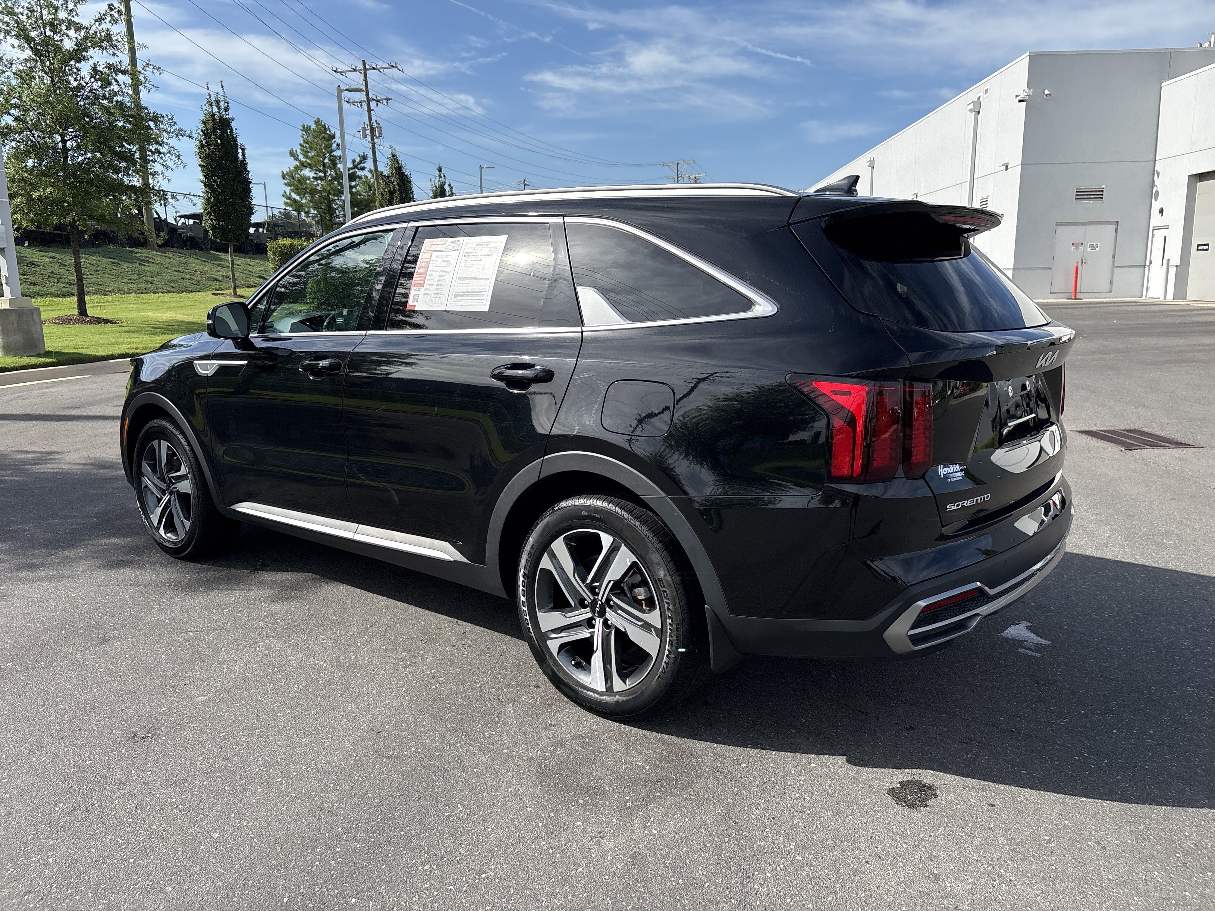 Used 2023 Kia Sorento EX AWD/4WD image 7