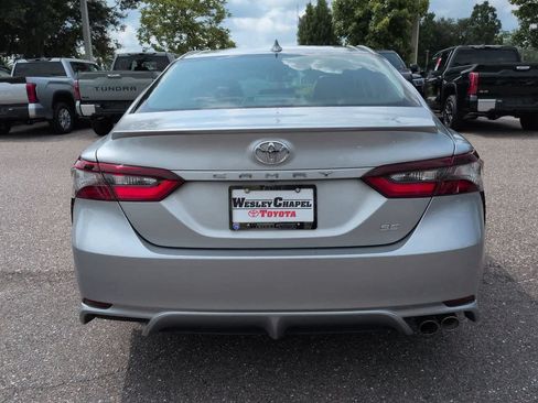 Used 2023 Toyota Camry SE FWD image 5
