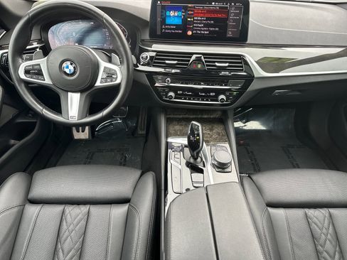 Used 2022 BMW 540i w/ M Sport Package image 13