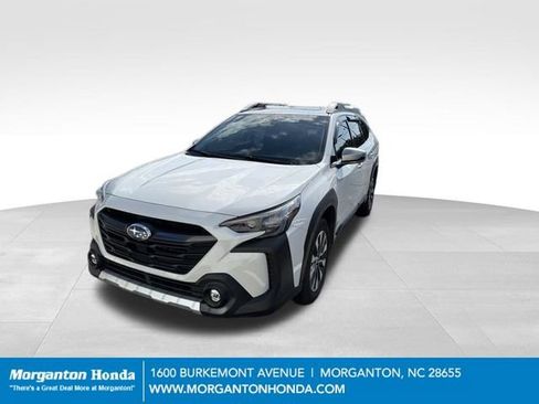 Used 2025 Subaru Outback Touring XT w/ Popular Package #2 AWD/4WD image 2