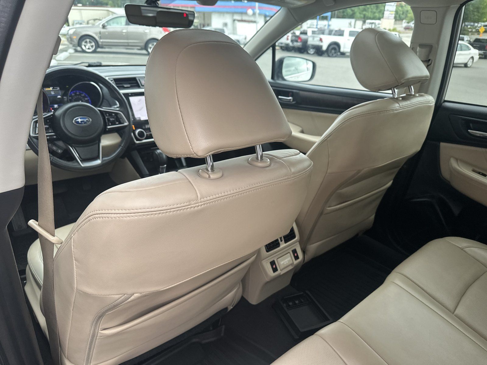 Used 2018 Subaru Outback 2.5i Limited AWD/4WD image 24