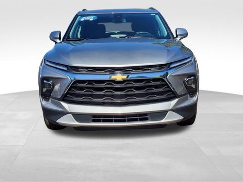 Certified 2024 Chevrolet Blazer LT w/ Convenience Package FWD image 8