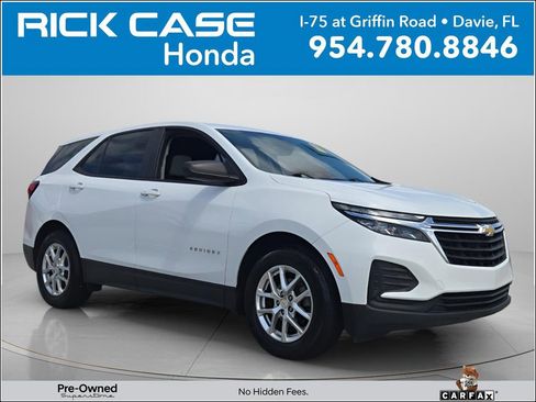 Used 2022 Chevrolet Equinox LS image 1