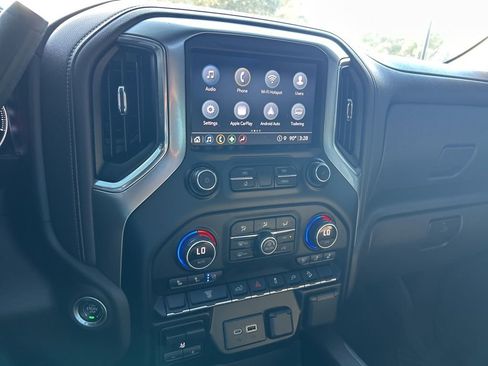 Used 2022 Chevrolet Silverado 2500 LTZ image 39