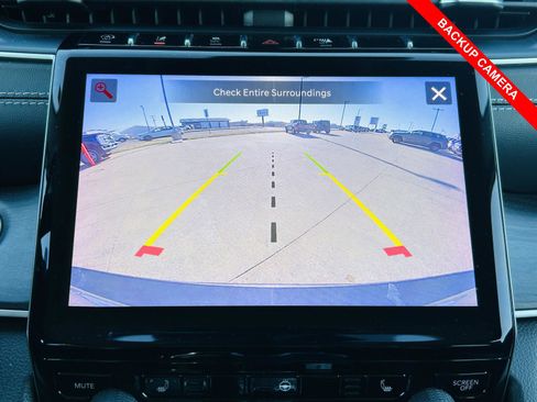 Used 2023 Jeep Grand Cherokee L Limited w/ Black Appearance Package image 12