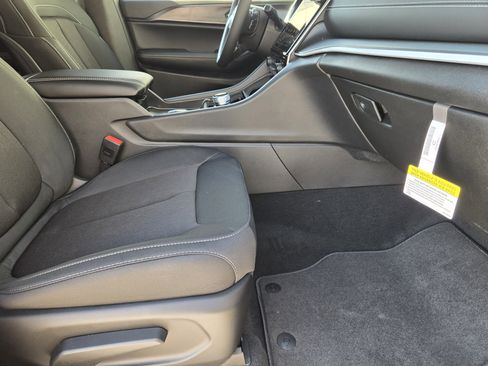 New 2025 Jeep Grand Cherokee L Laredo w/ Trailer Tow Package image 12