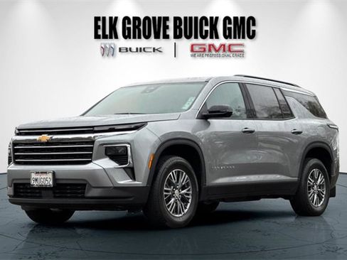 Used 2024 Chevrolet Traverse LT w/ LPO, Floor Liner Package image 8