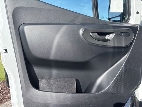 New 2026 Mercedes-Benz Sprinter 2500 image 25