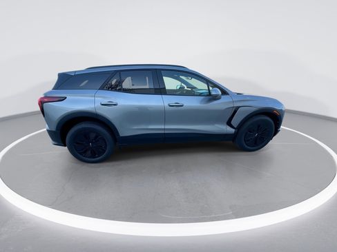 New 2026 Chevrolet Blazer EV LT AWD/4WD image 9