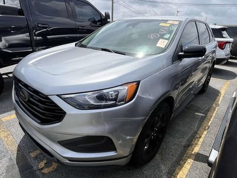Used 2023 Ford Edge SE w/ Black Appearance Package AWD/4WD image 3