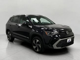 Used 2025 Volkswagen Taos SE AWD/4WD video 1