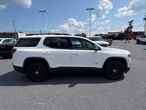 Certified 2023 GMC Acadia AT4 AWD/4WD image 2