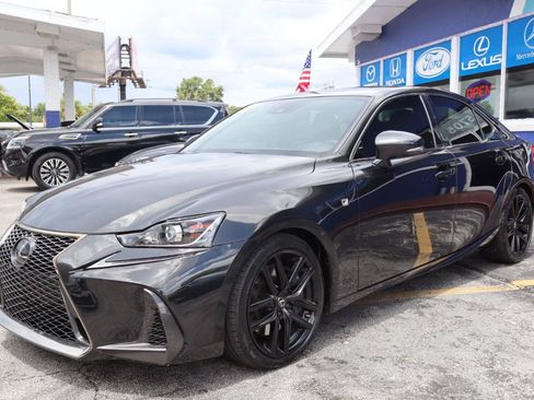 Used 2017 Lexus IS 200t F Sport w/ F Sport Package RWD image 9