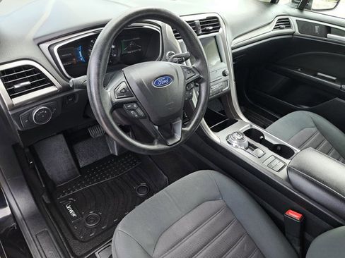 Certified 2020 Ford Fusion SE image 16