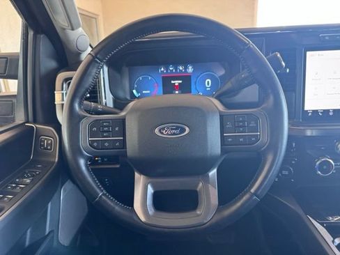 Used 2023 Ford F250 Lariat w/ FX4 Off-Road Package AWD/4WD image 14