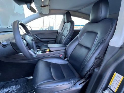 Used 2021 Tesla Model Y Long Range image 22