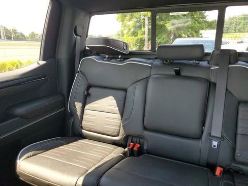 New 2026 GMC Sierra 1500 AT4X AWD/4WD image 8
