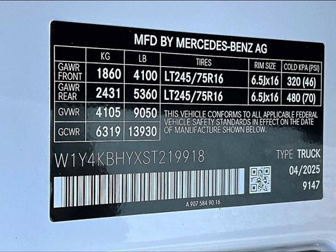 New 2025 Mercedes-Benz Sprinter 2500 image 12