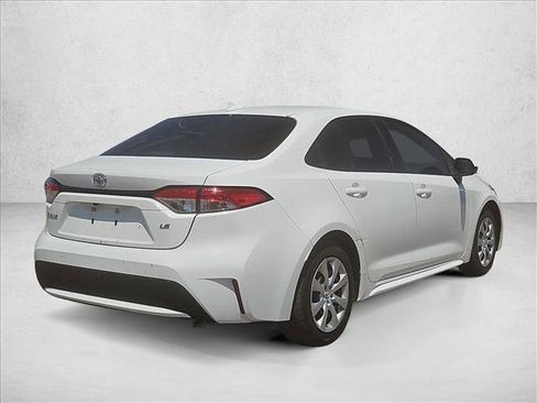 Used 2022 Toyota Corolla LE FWD image 5