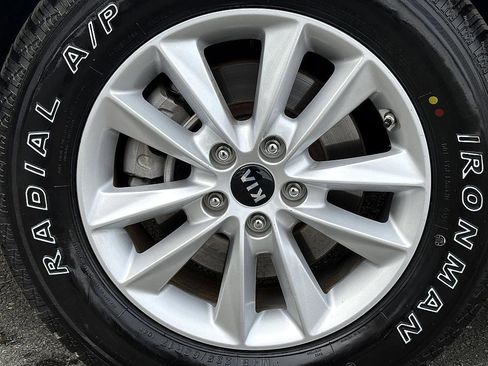 Used 2020 Kia Sorento LX w/ LX I4 Convenience Package image 8