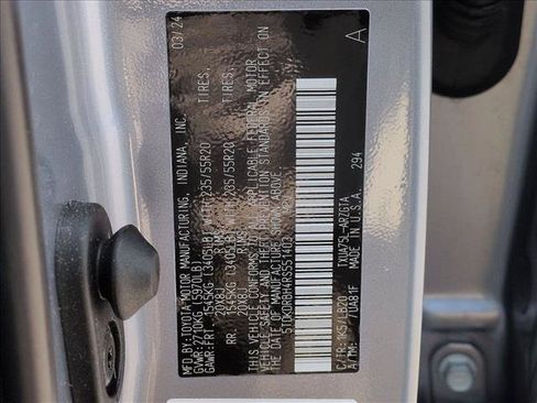 Used 2024 Toyota Highlander Limited AWD/4WD image 26