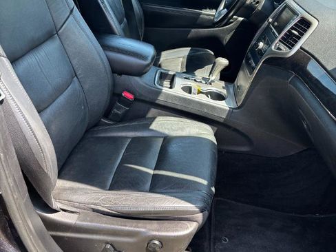 Used 2011 Jeep Grand Cherokee Laredo AWD/4WD image 26