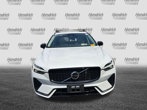 Used 2024 Volvo XC60 B5 Core w/ Protection Package Premier AWD/4WD image 3