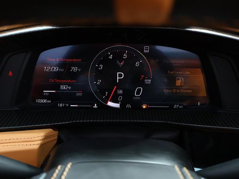 Used 2023 Chevrolet Corvette Stingray Premium Conv w/ Z51 Performance Package RWD image 21