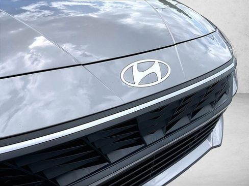 Used 2025 Hyundai Elantra Sport w/ Cargo Package FWD image 30