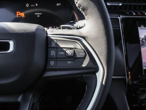 New 2025 Jeep Grand Cherokee L Altitude image 27