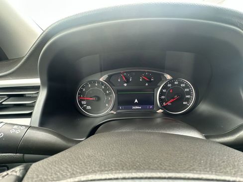 Used 2023 GMC Acadia SLT image 21