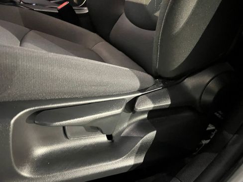 Used 2023 Toyota Corolla Cross LE image 24