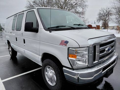 Used 2013 Ford E-250 and Econoline 250 w/ PWR Group image 10