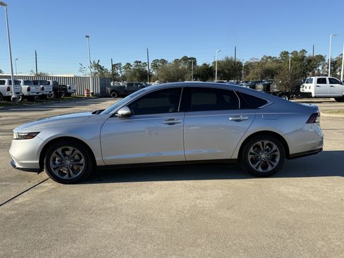 Used 2023 Honda Accord EX-L image 8