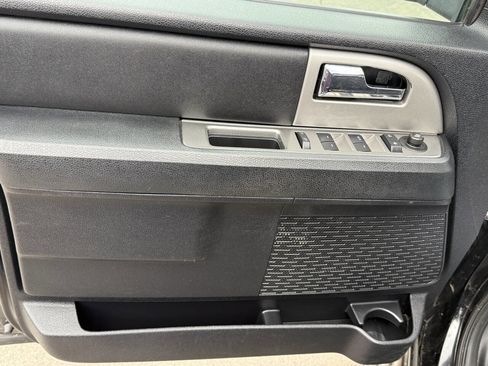 Used 2016 Ford Expedition EL XLT image 7