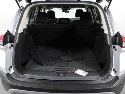 Certified 2023 Nissan Rogue SV AWD/4WD image 18