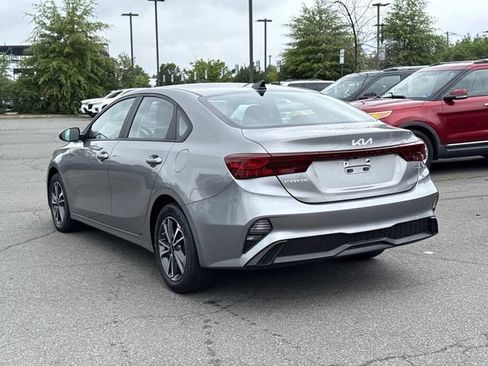 Used 2023 Kia Forte LXS FWD image 4