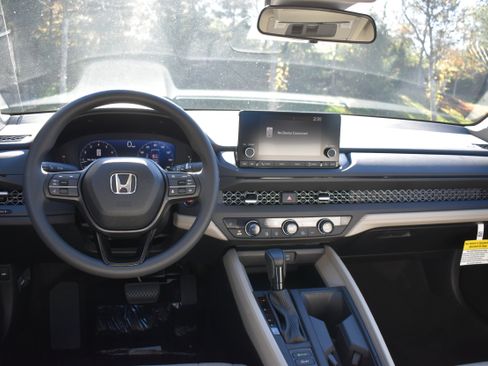 New 2025 Honda Accord SE image 15