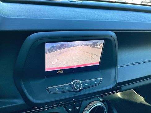 Used 2020 Chevrolet Camaro LT image 13