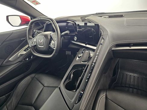Used 2023 Chevrolet Corvette Stingray Convertible w/ Z51 Performance Package RWD image 12
