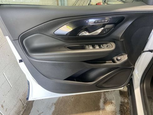 Certified 2024 GMC Terrain AT4 AWD/4WD image 22