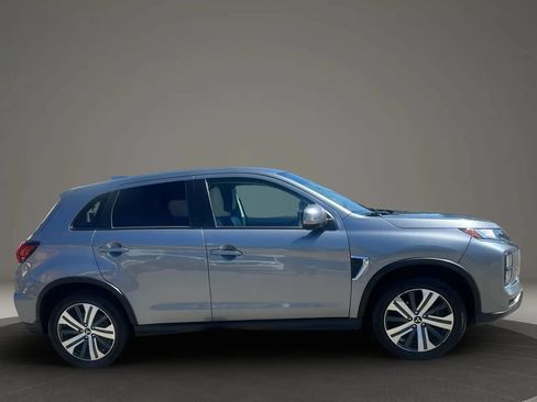 Used 2024 Mitsubishi Outlander Sport SE AWD/4WD image 4