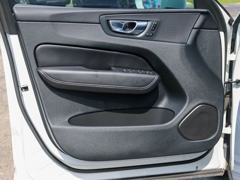 Used 2023 Volvo XC60 B5 Plus w/ Climate Package image 13