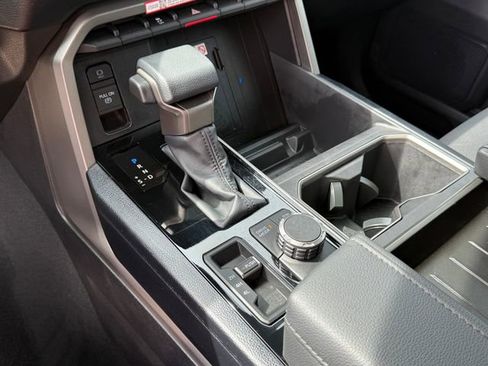 Used 2026 Toyota Tundra SR5 AWD/4WD image 19